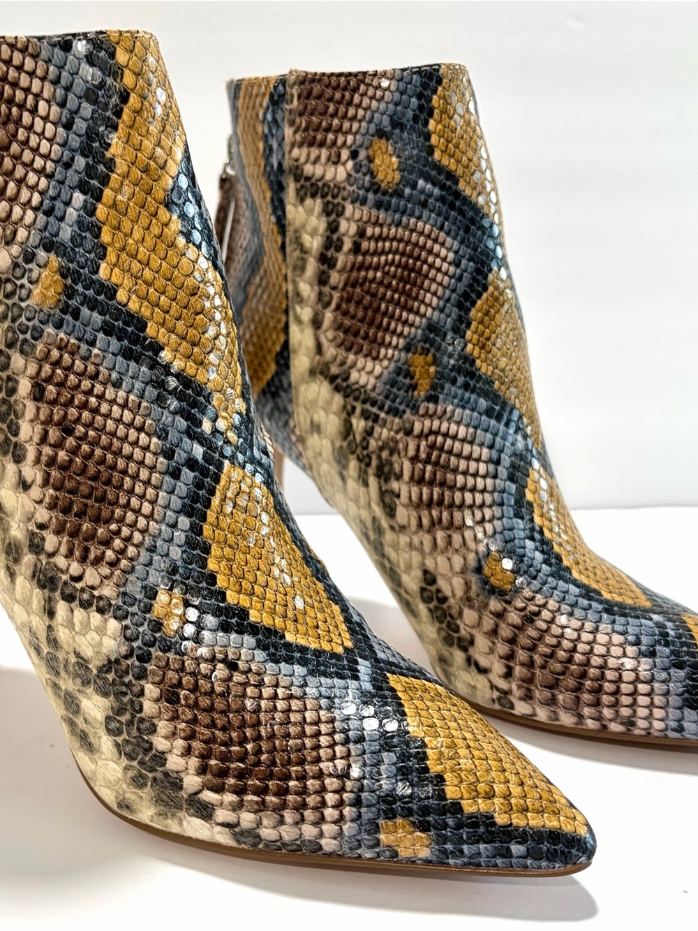 Steve Madden Snakeskin Pointed toe Python Stiletto Ankle Heel Boots Booties